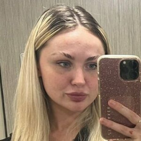 Naken läckt OnlyFans-bild av Katysof