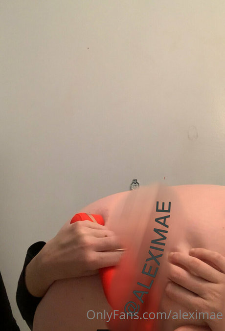 Foto nua vazada do OnlyFans de Aleximae