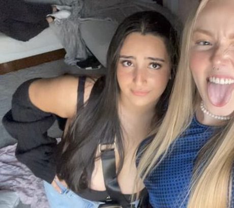 Naken lekkede OnlyFans-bilde av Sibel T