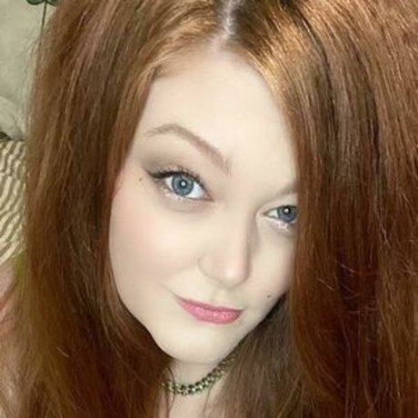 Alasti lekkinud OnlyFans-i pilt Toyrobot2285