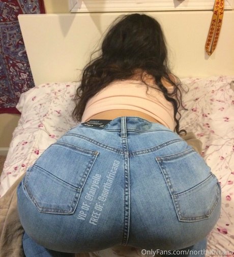 Naken läckt OnlyFans-bild av Northafricana