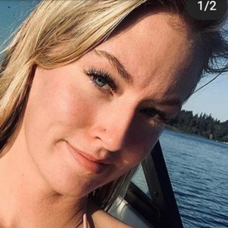 Naakte gelekte OnlyFans-foto van Suzieq