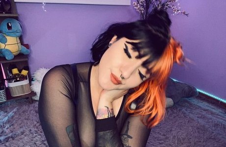 Naken läckt OnlyFans-bild av Berrykww