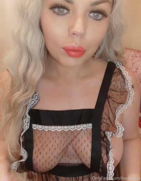 Naken lekkede OnlyFans-bilde av Barbiesux