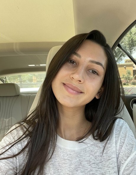 Ava18adams