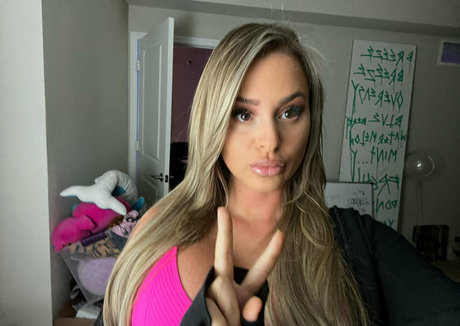 Naken läckt OnlyFans-bild av Katrinavanessa