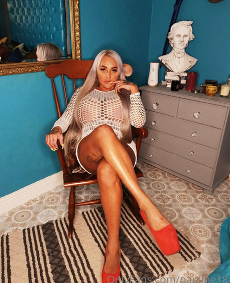 Nahá fotka uniklých OnlyFans od Pauline18