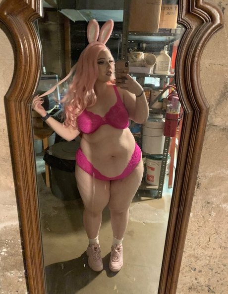 Nahá fotka uniklých OnlyFans od Pixiechickxoxo
