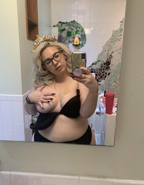 Pixiechickxoxo