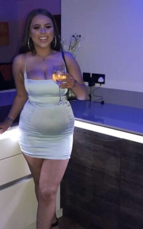 Emma W  nude leaked OnlyFans photo