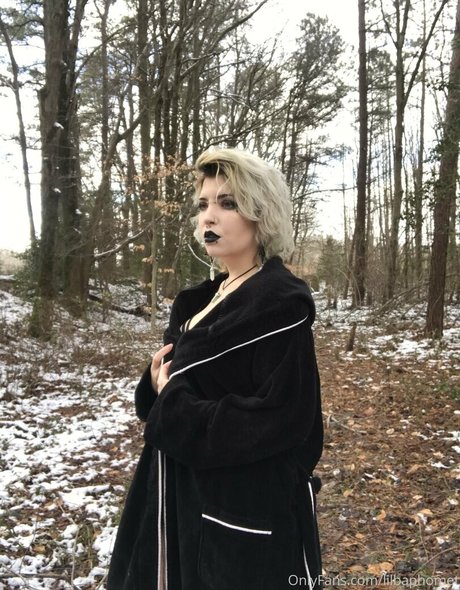 Naken lekkede OnlyFans-bilde av Lilbaphomet