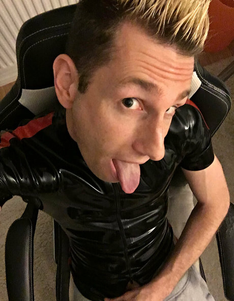 Nøgent lækket OnlyFans-billede af Rubberskaterboy
