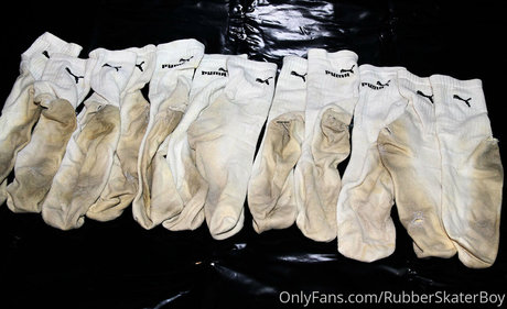 Alaston vuotanut OnlyFans-kuva Rubberskaterboy
