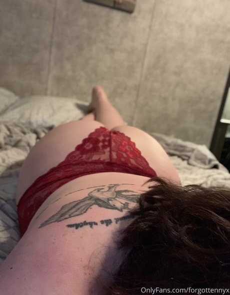 Foto di nudo di fuga di OnlyFans di Forgottennyx