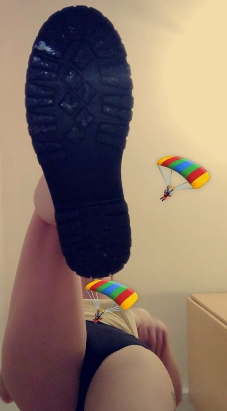 Nahá fotka uniklých OnlyFans od Gingergiantess
