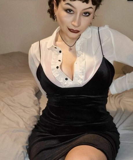 Nahá fotka uniklých OnlyFans od Xalexaddams
