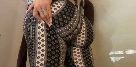 Bootybyshel2