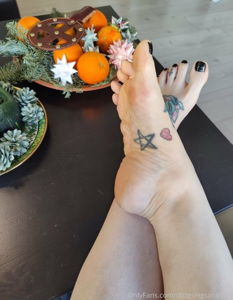 Ditteslegsandfeet