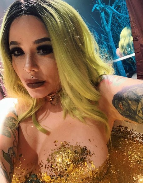 Foto nua vazada do OnlyFans de Ihatelaiika