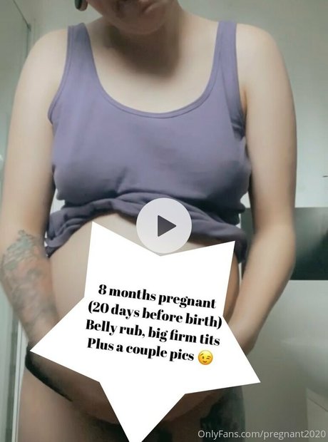 Nahá fotka uniklých OnlyFans od Pregnant2020