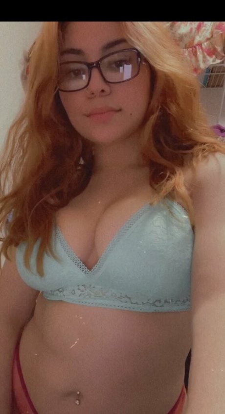 Naken läckt OnlyFans-bild av Dimplesxx29