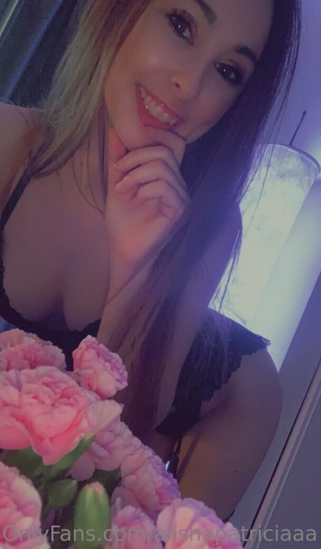 Naken lekkede OnlyFans-bilde av Alishapatriciaaa