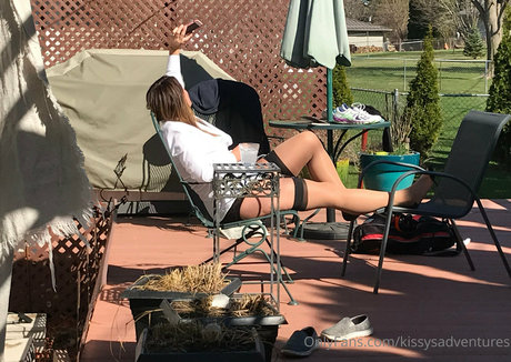 Naakte gelekte OnlyFans-foto van Kissysadventures