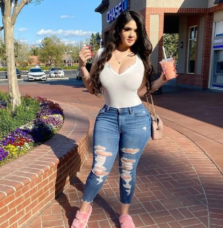 Nahá fotka uniklých OnlyFans od Graciela Montes