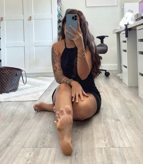 Mariefrenchgirlfeet