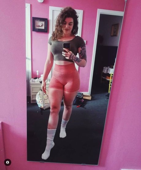 Nahá fotka uniklých OnlyFans od Hipthrustqueen