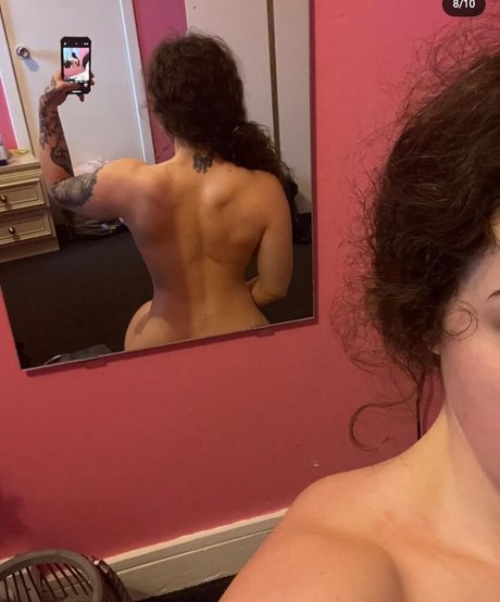 Naken lekkede OnlyFans-bilde av Hipthrustqueen