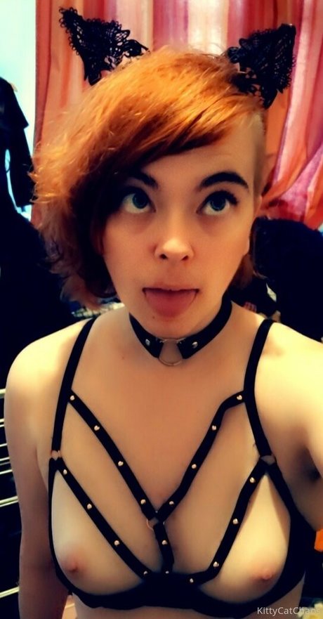 Naken läckt OnlyFans-bild av Naughtylittlekitten93