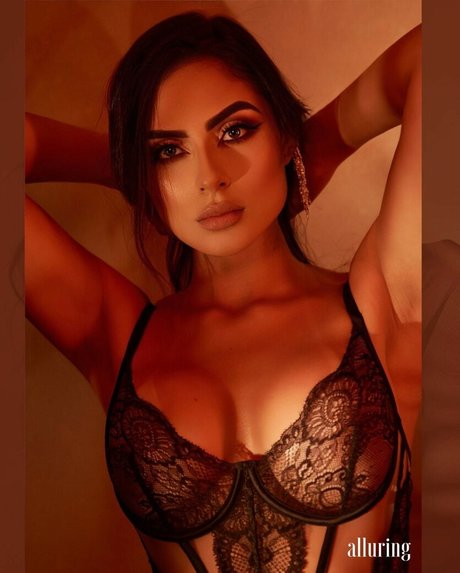 Naken läckt OnlyFans-bild av Daniela Velez