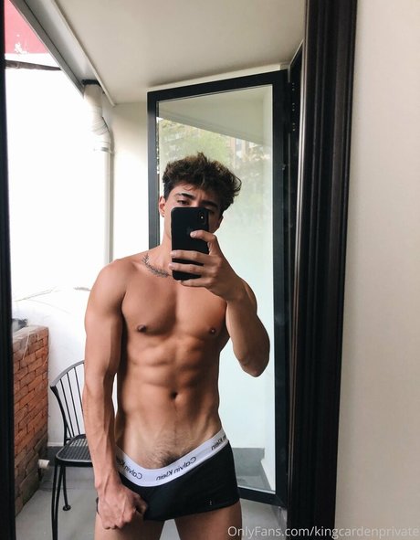 Nahá fotka uniklých OnlyFans od Prettyboyaedan