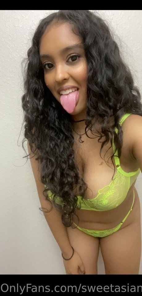 Alaston vuotanut OnlyFans-kuva Sweetasianpussy