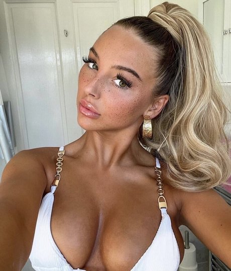 Beth Amelia  nude leaked OnlyFans photo