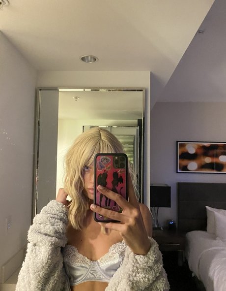 Обнаженная фотография утечки OnlyFans от Lexiefucks