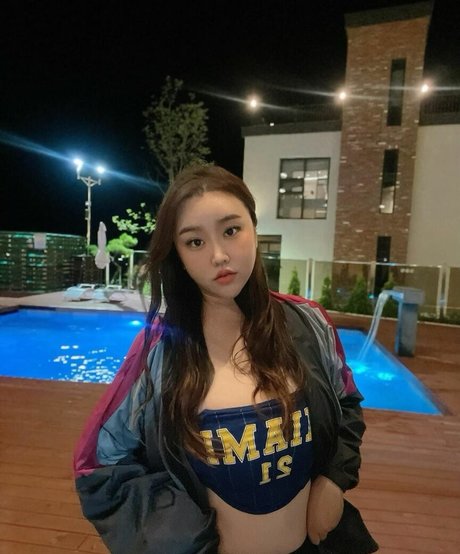 Naken lekkede OnlyFans-bilde av Bobby