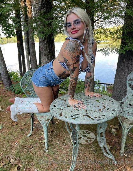 Nahá fotka uniklých OnlyFans od Emilysedonafree