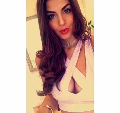 Lauren Fardon OnlyFansリークヌード写真