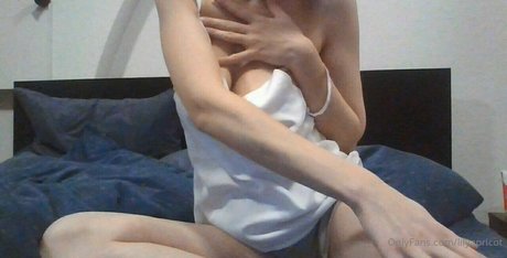 Lilyapricot