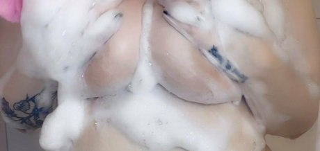 Nahá fotka uniklých OnlyFans od Nikkitagothfree
