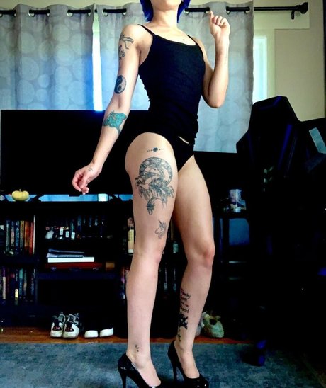 Alaston vuotanut OnlyFans-kuva Deathbylex