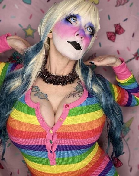 Nahá fotka uniklých OnlyFans od Onlygettingbrighter