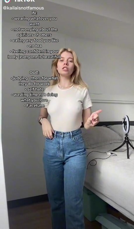 Nacktes geleaktes OnlyFans-Foto von Kailaisnotfamous