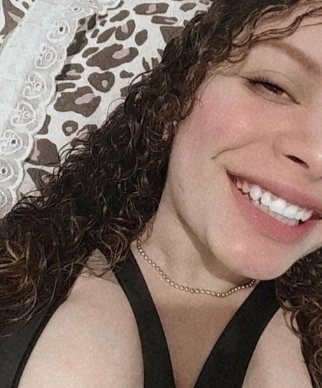Naken lekkede OnlyFans-bilde av Ashley Alves