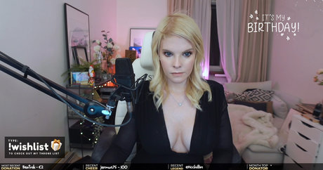 Photo nue de fuite OnlyFans de Swebliss