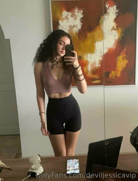 Naken läckt OnlyFans-bild av Deviljessicavip