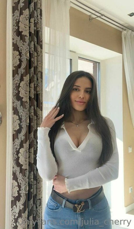 Juliacherry OnlyFansリークヌード写真