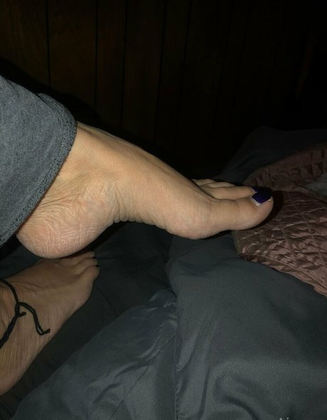 Ajonesfeet